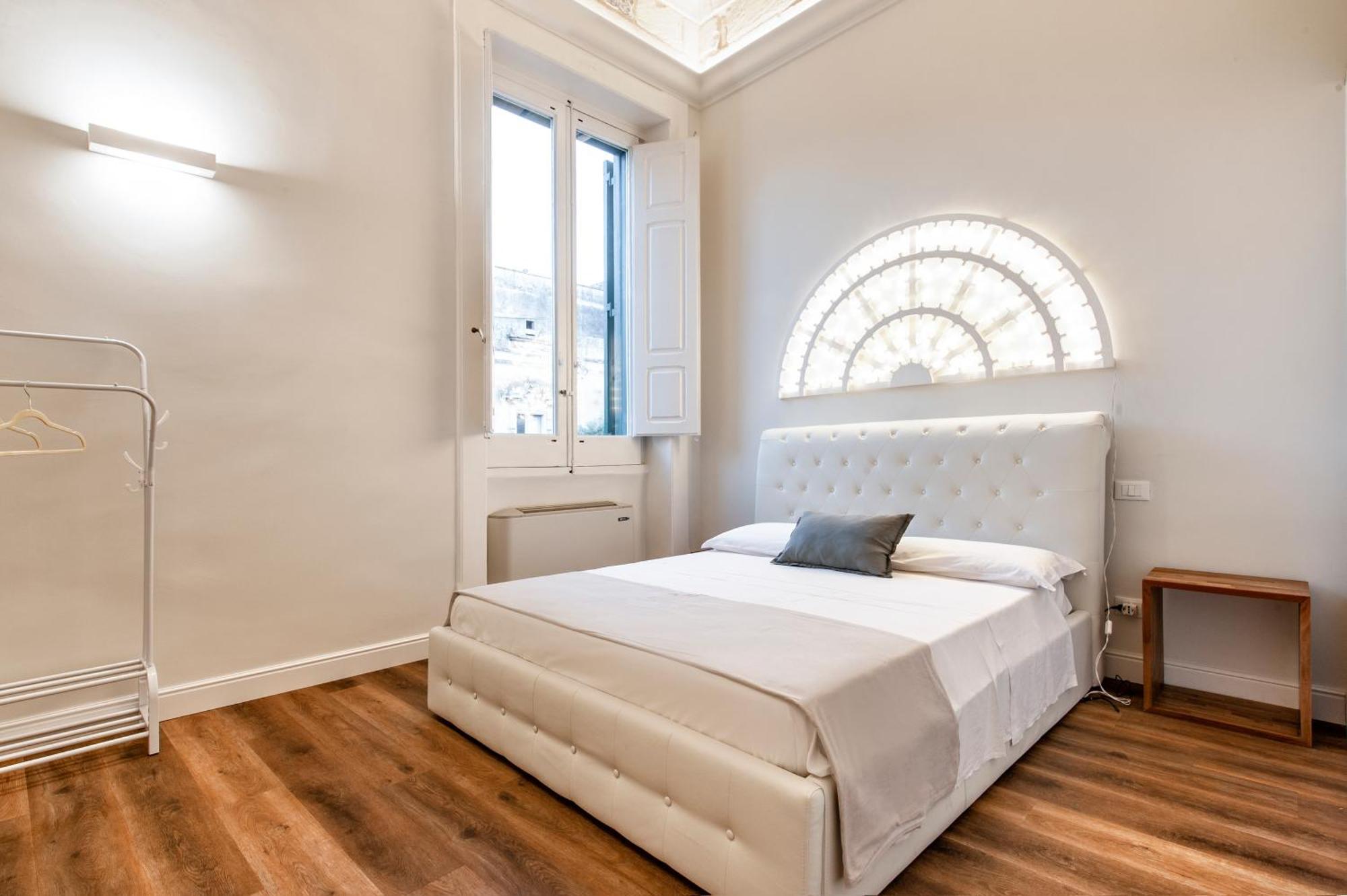 Bed and Breakfast Vittoria Luxury House Лечче Екстер'єр фото