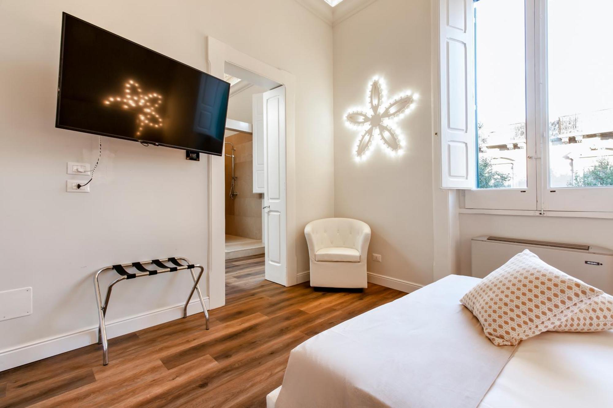 Bed and Breakfast Vittoria Luxury House Лечче Екстер'єр фото