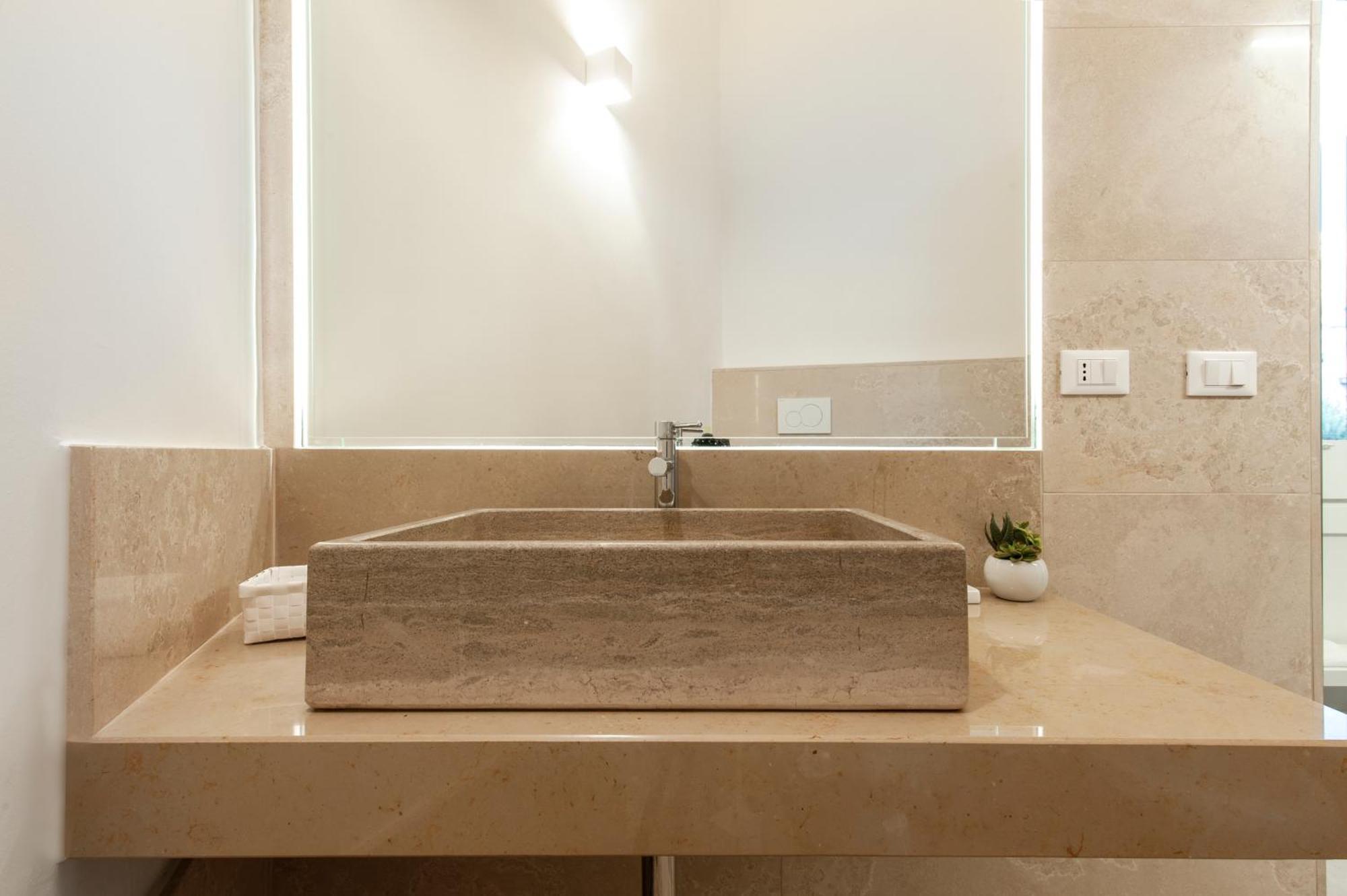 Bed and Breakfast Vittoria Luxury House Лечче Екстер'єр фото