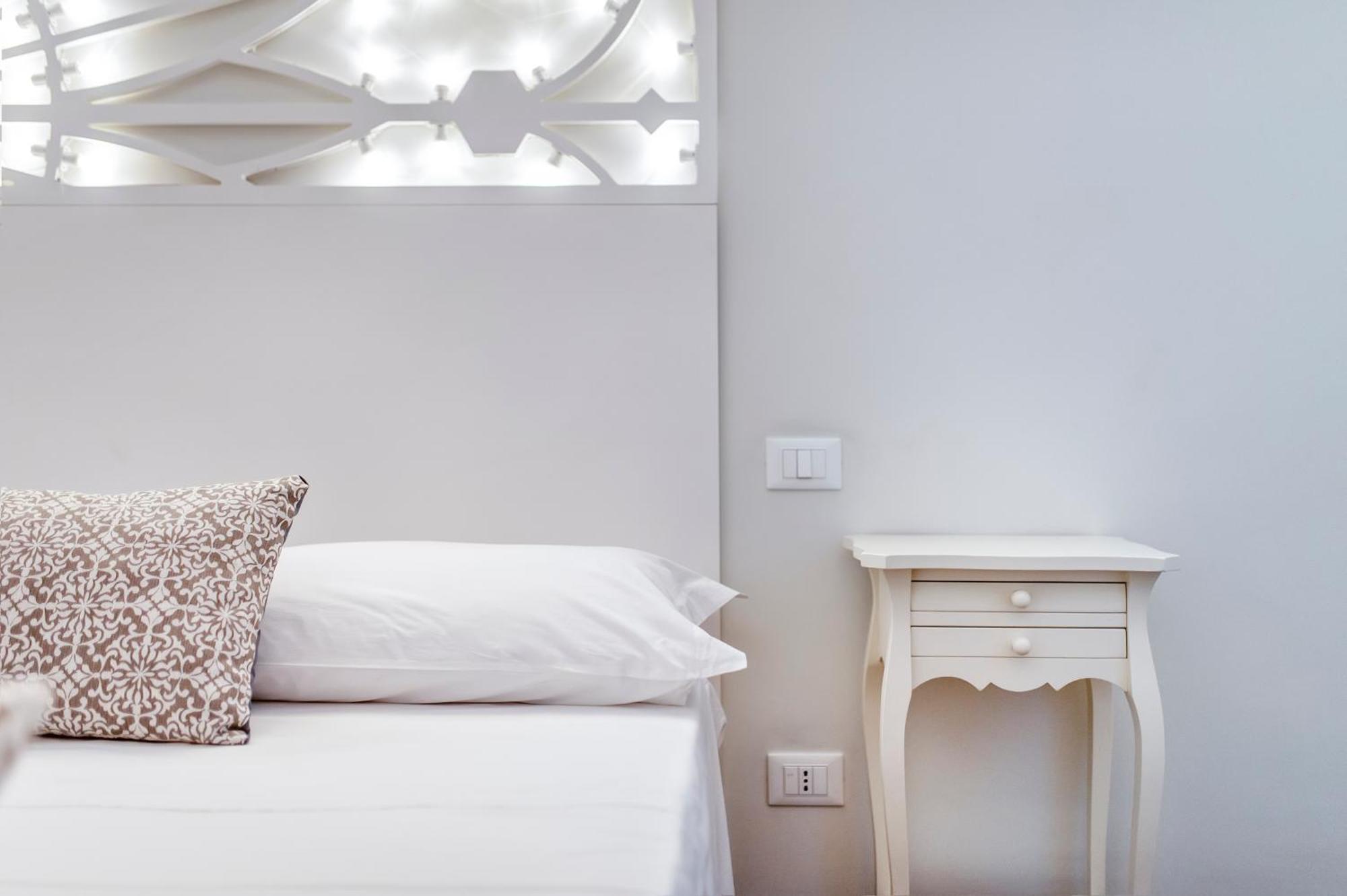 Bed and Breakfast Vittoria Luxury House Лечче Екстер'єр фото