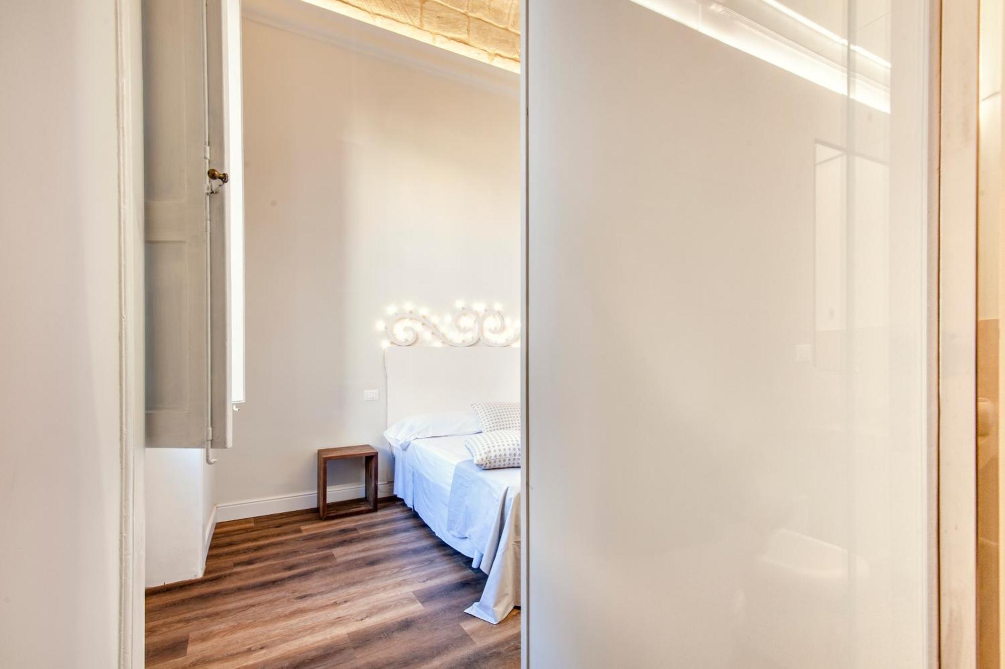 Bed and Breakfast Vittoria Luxury House Лечче Екстер'єр фото